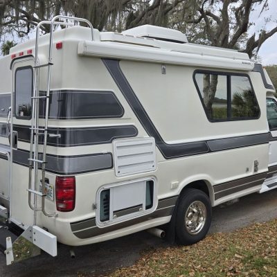 2002 Chinook Concourse XL 21′ Class B