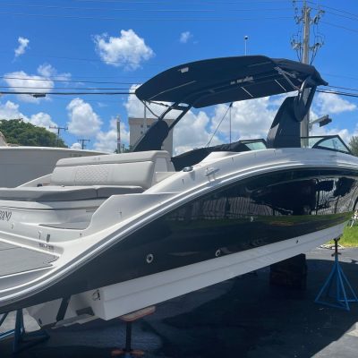 2020 Sea Ray SDX 270 Outboard